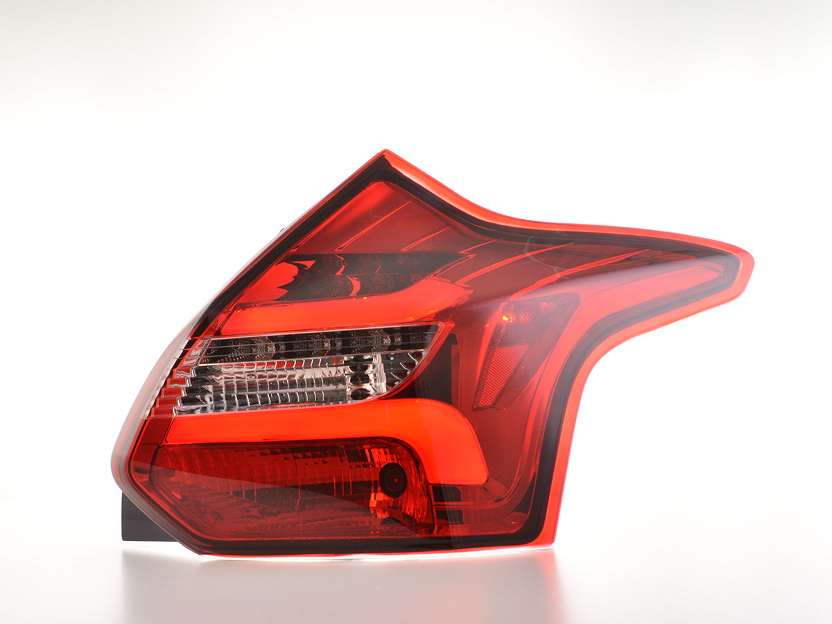 Ford Focus III 2011-2014 LED Dynamic Red/Smoke Tail Lights